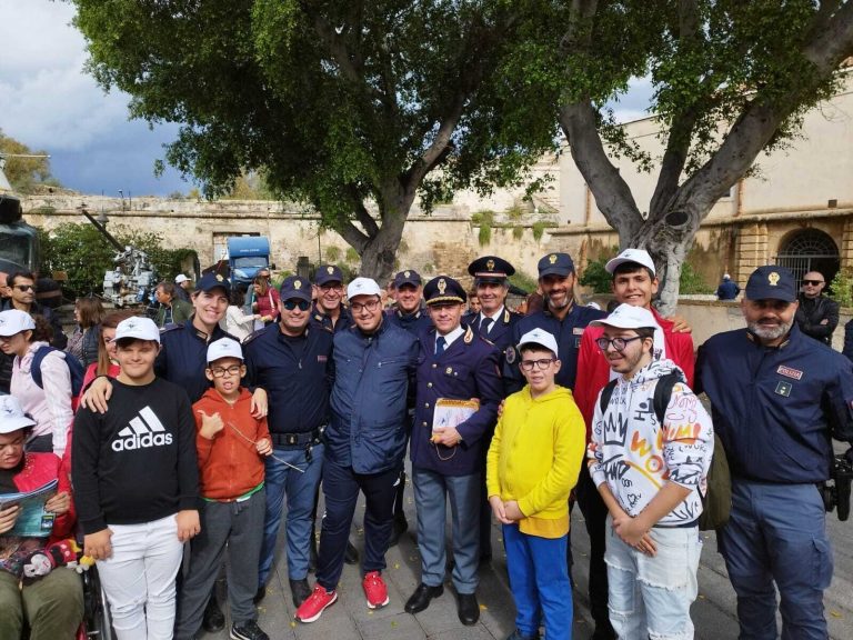 Poliziotto per un giorno - Associazione 20 Novembre 1989